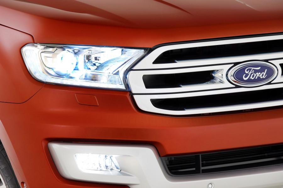  Ford Everest 2014 года  (фото 17 из 50)